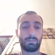  ,  Davit, 39