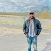  ,   Romuald, 35 ,   ,   