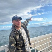  ,   Dan, 32 ,   ,   , c , 