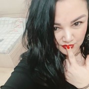  ,   Milana, 41 ,  