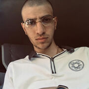  ,   Artur, 26 ,   ,   