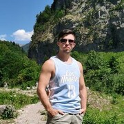  ,  Sergey, 31