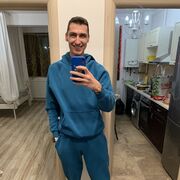  ,  Vladyslav, 32