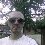  ,  Artur, 37