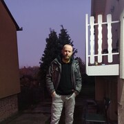  Oroszlany,   DZMITRY, 42 ,   ,   