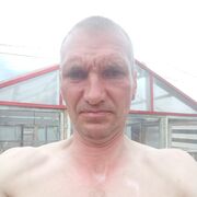  ,   Oleg, 44 ,   ,   