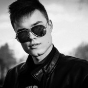  ,  Dima, 28