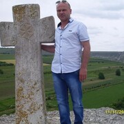  ,   Yaness, 48 ,   c 
