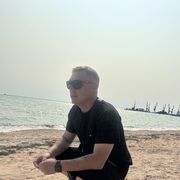  ,   Alex, 30 ,   c 