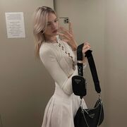  ,  , 22