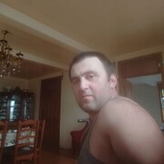  ,  Omar, 40