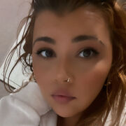  Coburg,   Dila, 32 ,   ,   