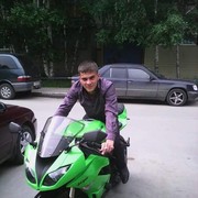   ,  Viktor, 34