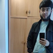  ,  Temur, 27