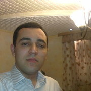  ,  Artur, 40