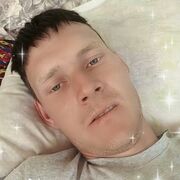  ,  Temur, 32