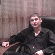  ,   Viktor, 44 ,   