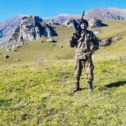  ,   Razmik, 28 ,   ,   