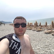  ,   Arman, 32 ,   ,   , c 