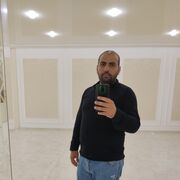  ,  Rovshan, 32