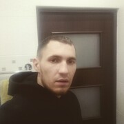  ,   Artur, 33 ,   ,   