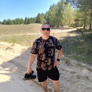  ,   Denis, 43 ,   ,   