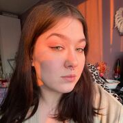  ,  Anastasia, 20