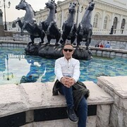  ,   Mutlu, 47 ,   ,   