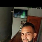  ,  Daviel, 25