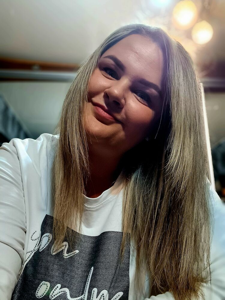  51291692  Anna, 36 ,    