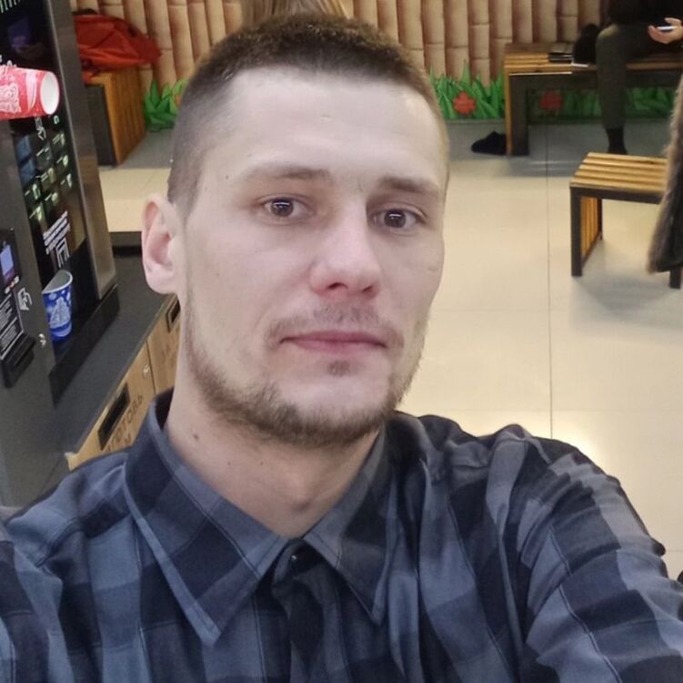  42315162  Vladislav, 29 ,    