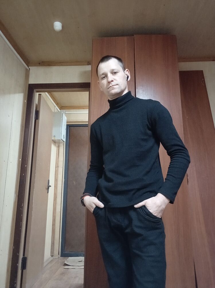  48529682  , 34 ,    
