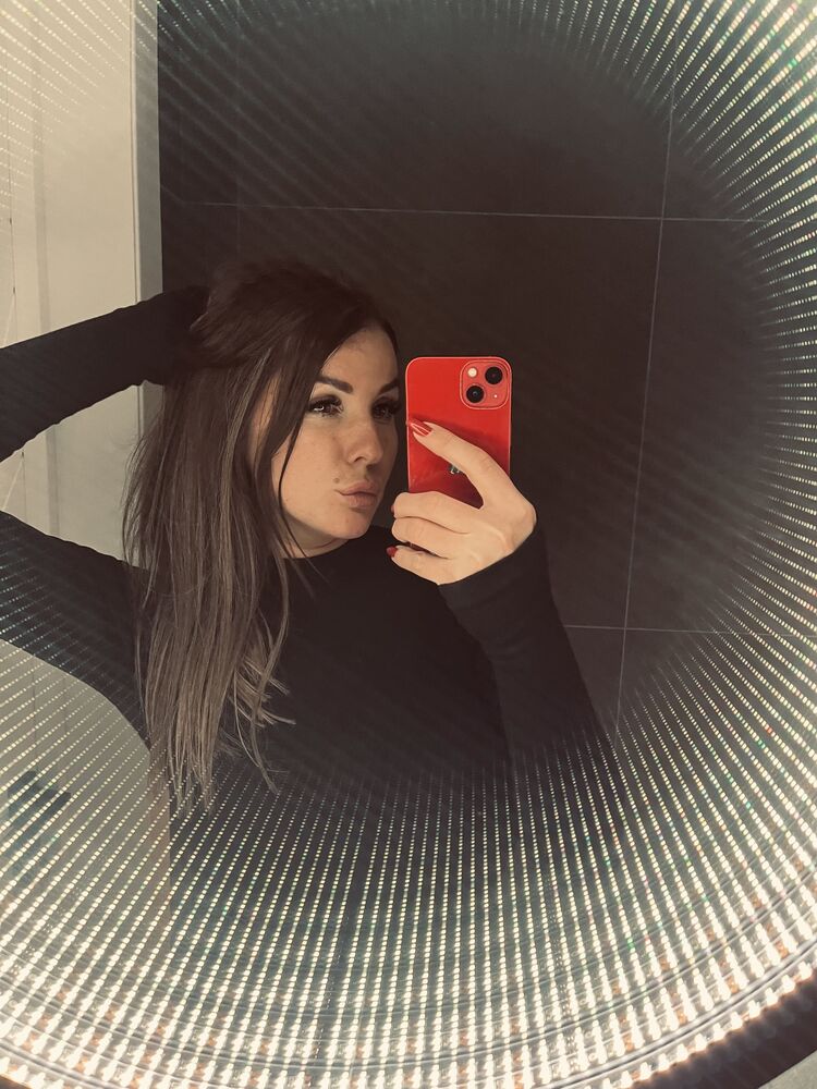  ,   Aleksandra, 35 ,   c 