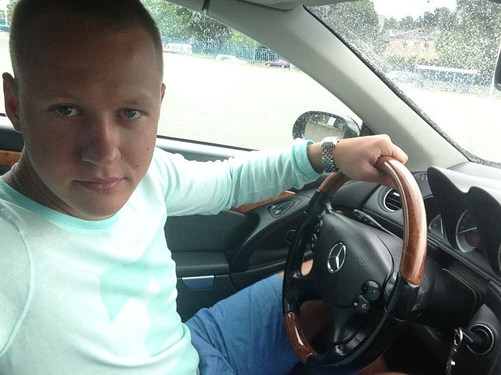  ,   Pavel, 40 ,   , 