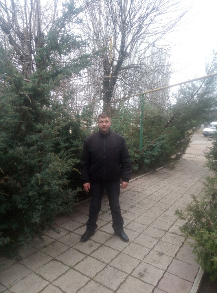  35271852  , 42 ,    
