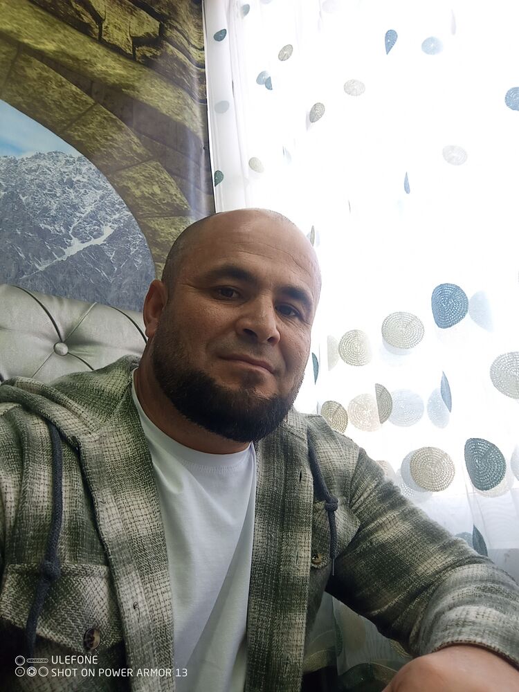  43347222  Ilhom, 41 ,    