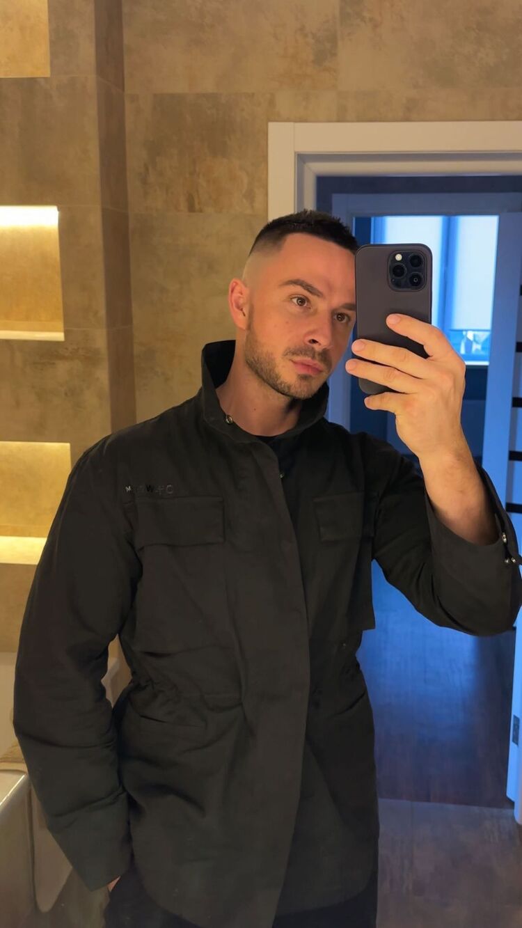  ,   Mark, 28 ,   ,   