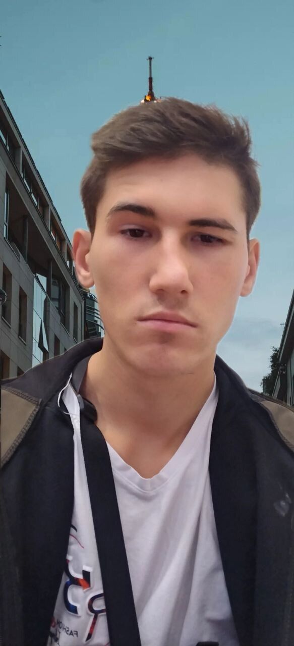  ,   Konstantin, 19 ,   ,   