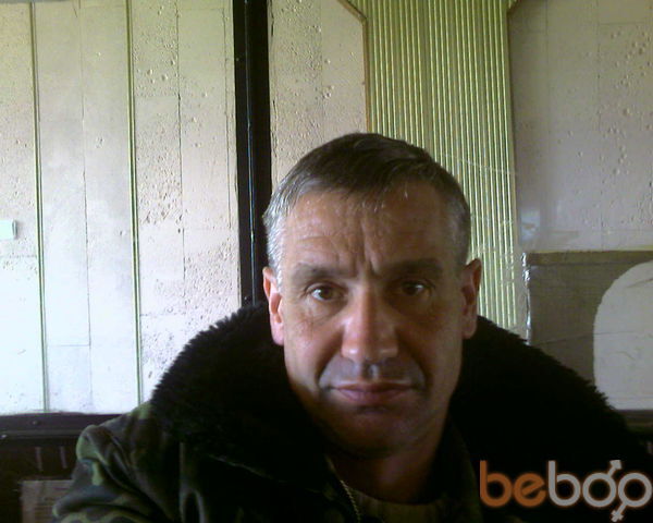  1363972  Leonid, 61 ,    