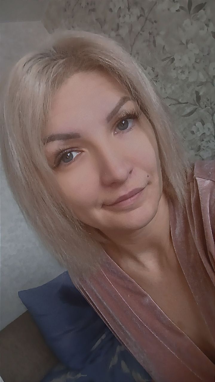  54502712  Elena, 41 ,    