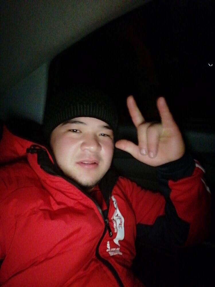  31810502  Hikmatbek, 26 ,    