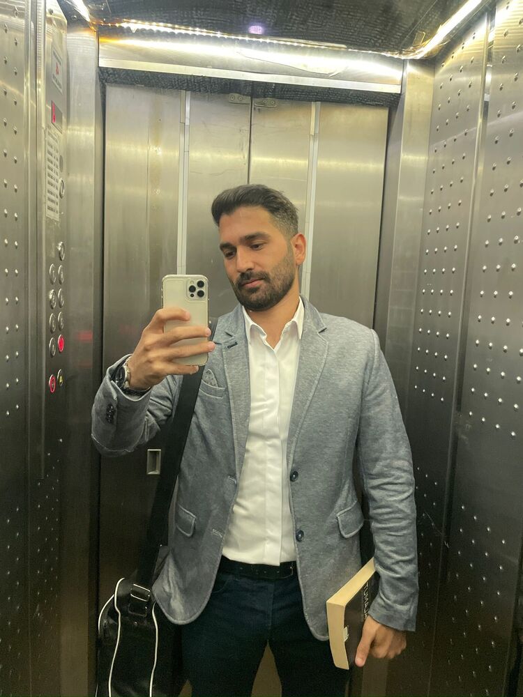  ,   Emre, 31 ,   ,   , c , 
