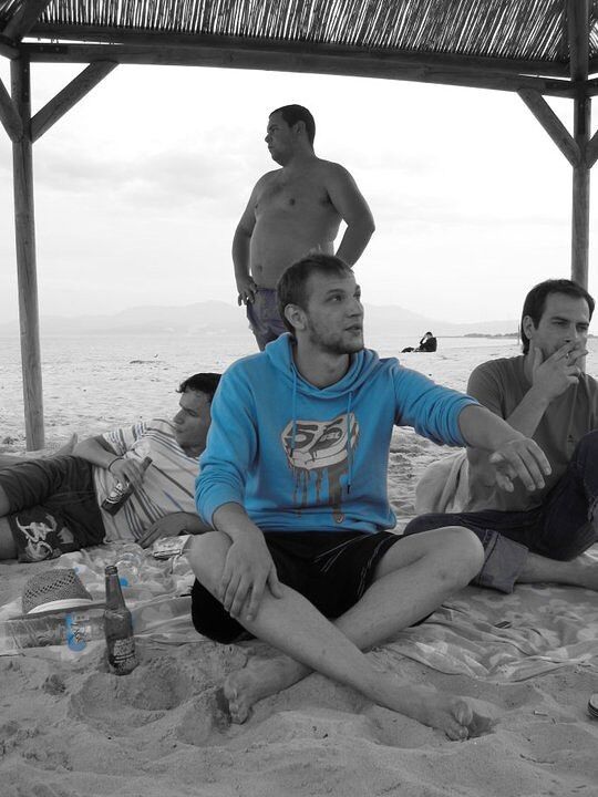  4295192  Valerios, 39 ,    