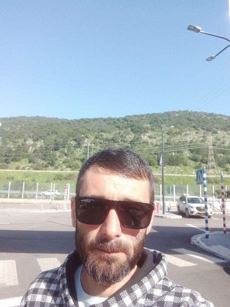  48000852  , 40 ,    
