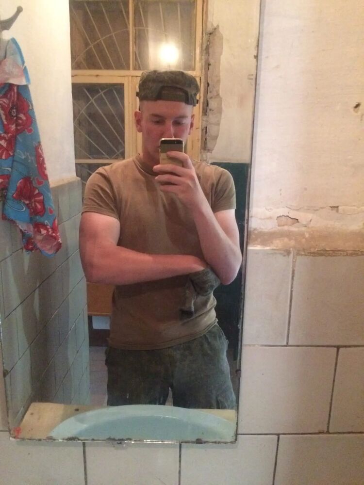  42396092  Sergey, 24 ,    