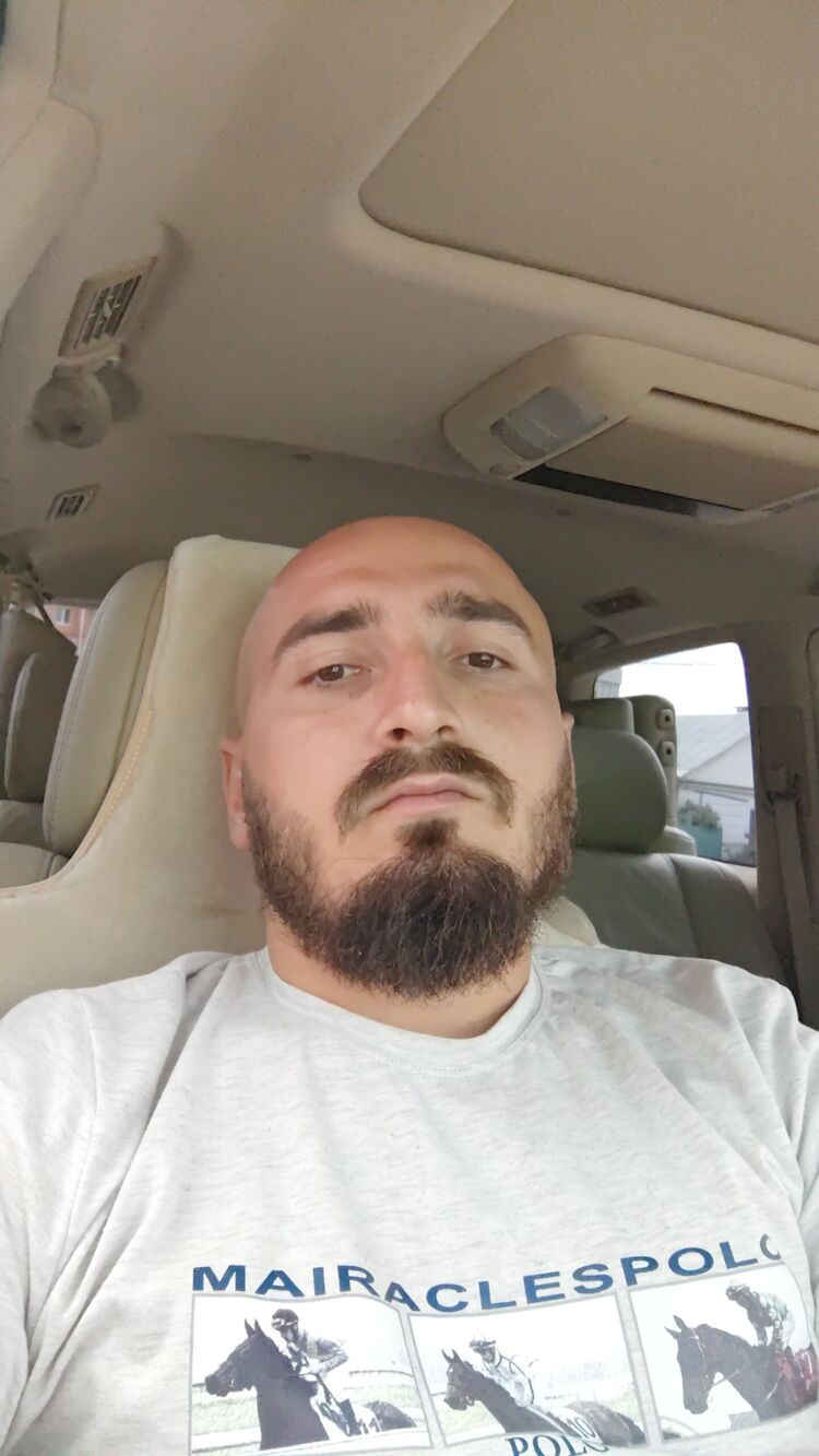  44116052  Ruslan, 30 ,    
