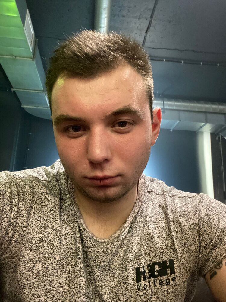  22207072  , 27 ,     