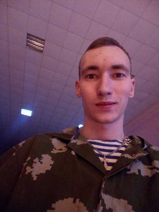  18714652  , 27 ,    