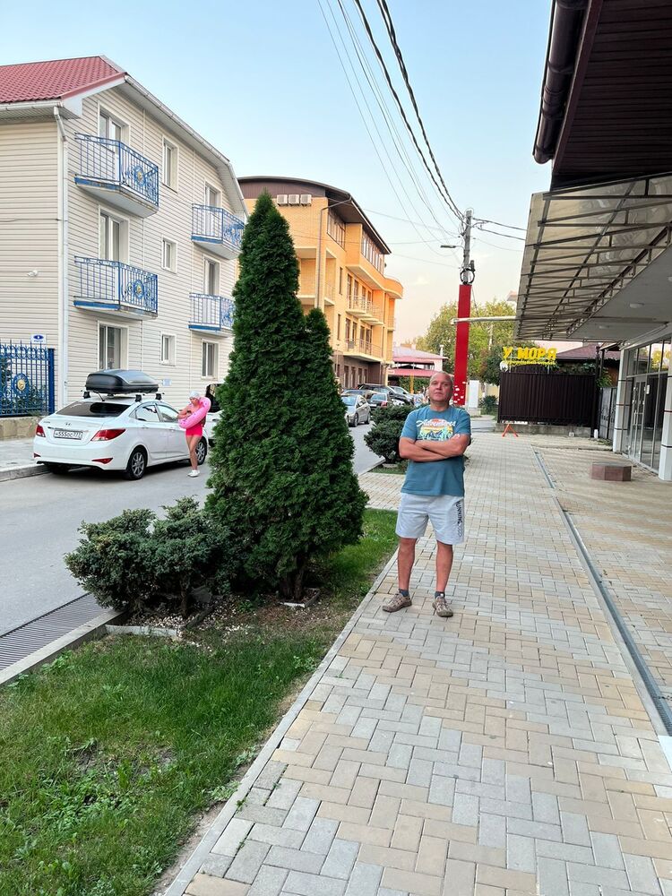  51984282  , 52 ,    