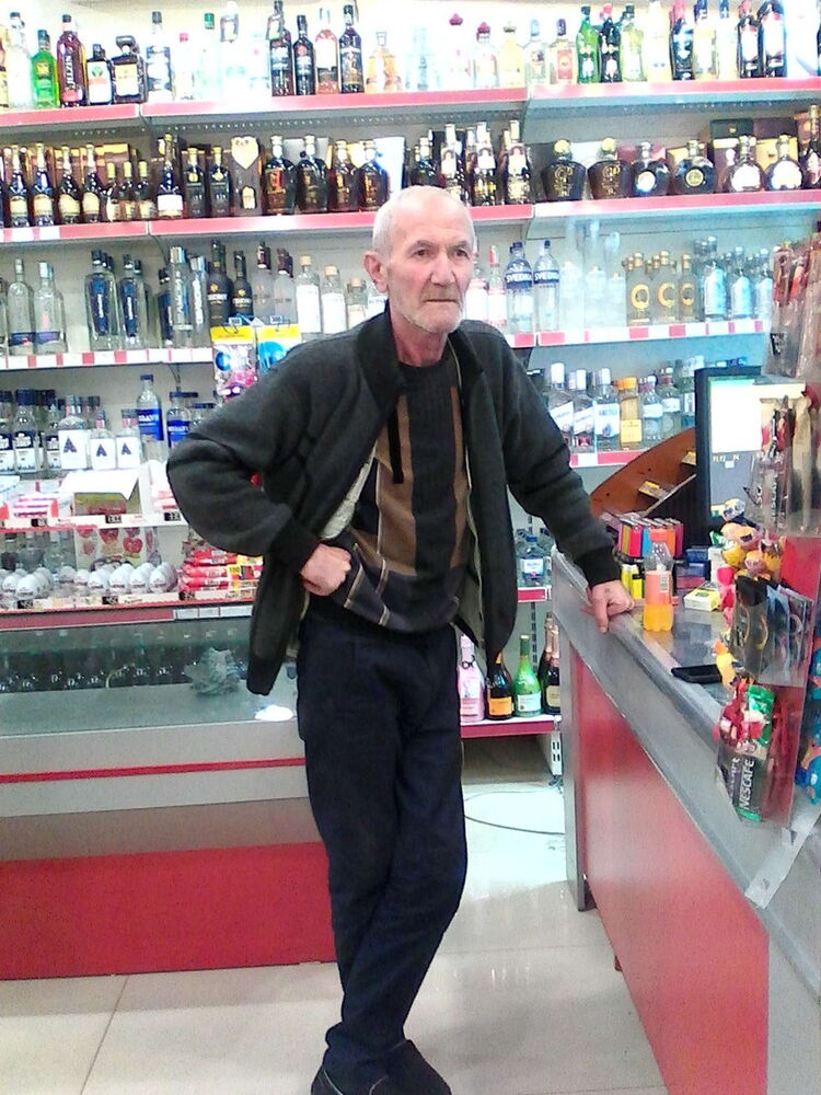  ,   Levon, 70 ,   